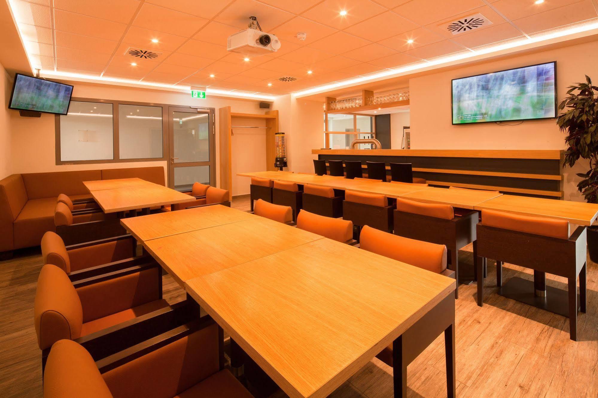 Sporthotel Hamburg By Jufa Hotels Bagian luar foto